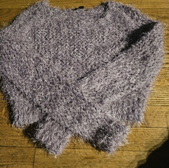 Dex Lavender Fuzzy Sweater Cute And Stylish - Picture 1 of 3